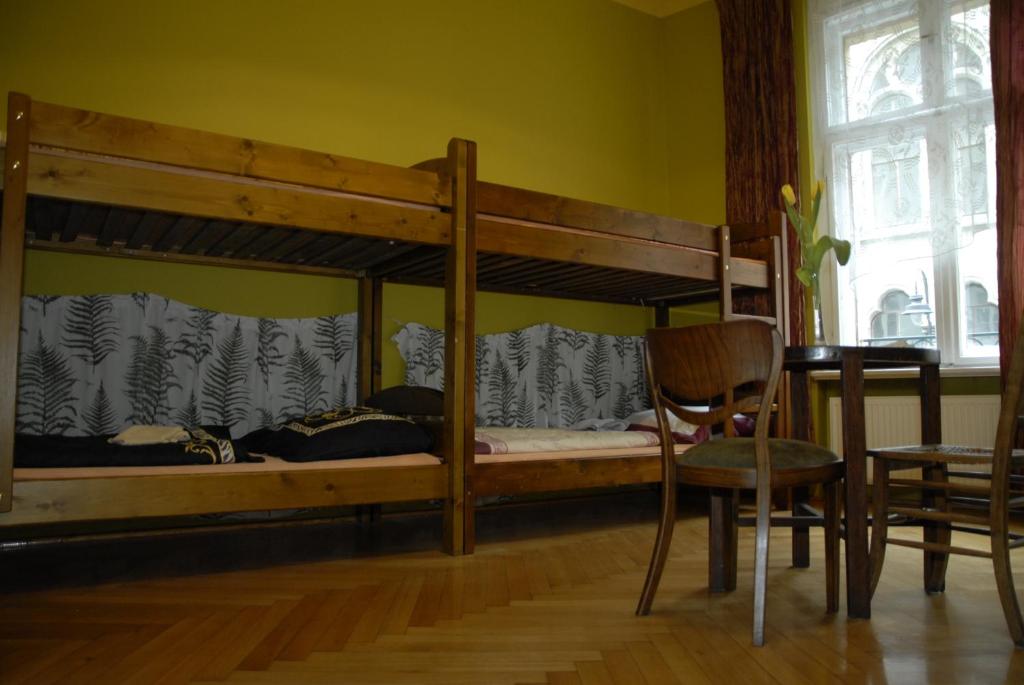 Номер (Кровать в общем 8-местном номере), Hostel Mleczarnia