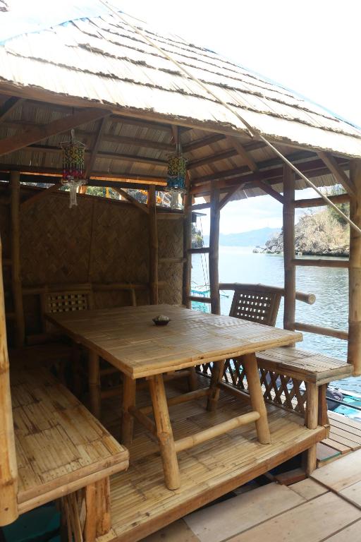 Сьюит (Люкс с видом на море), Paolyn Floating House Restaurant