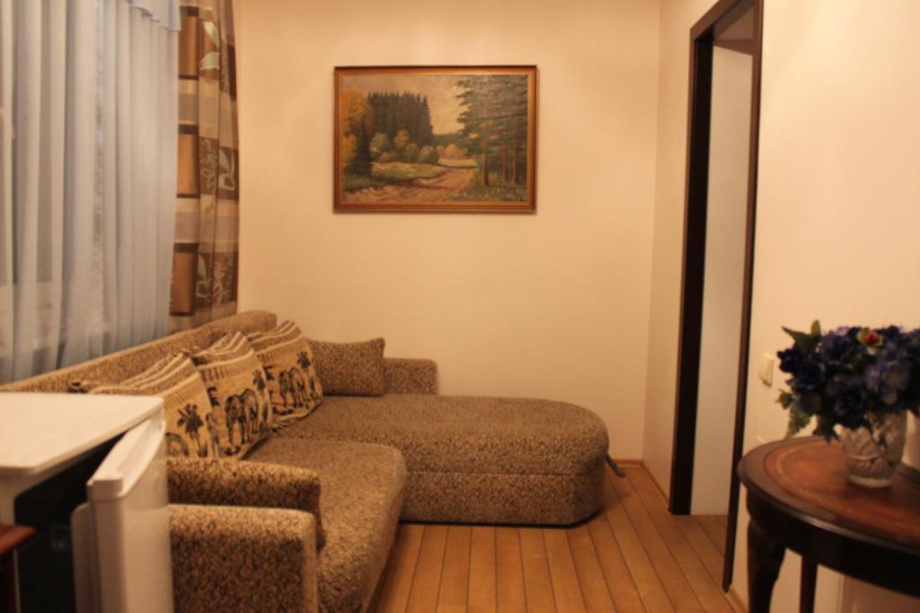 Двухместный (Бюджетный двухместный номер с диваном-кроватью) гостевого дома Columba Livia Guesthouse, Паланга