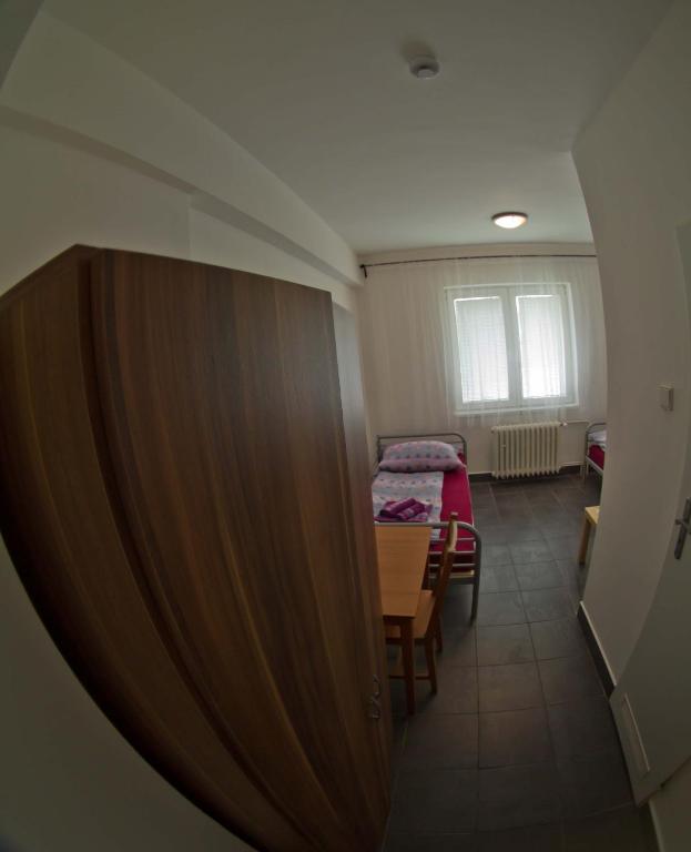 Двухместный (Двухместный номер с 2 отдельными кроватями и собственной ванной комнатой) отеля Hotelak Martinov, Острава