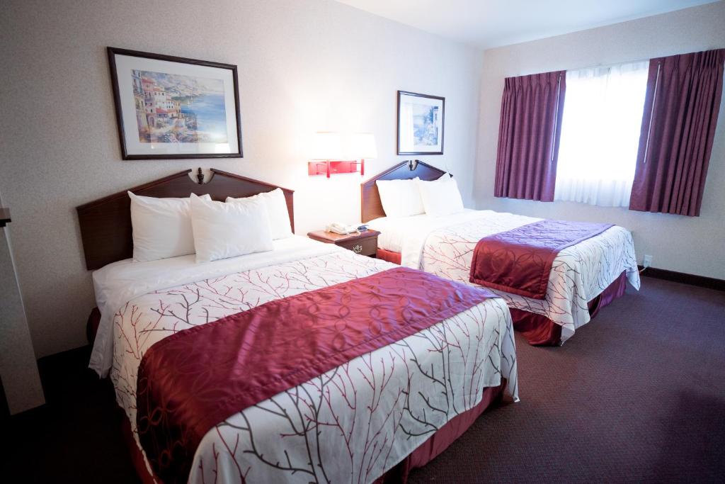 Сьюит (Two Queen Beds - Queen Suite), Portland Suites Airport East