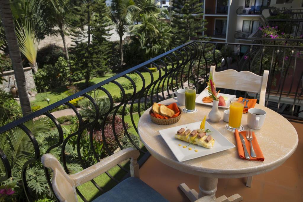 Двухместный (Номер с видом на гавань) отеля Flamingo Vallarta Hotel & Marina, Пуэрто-Вальярта