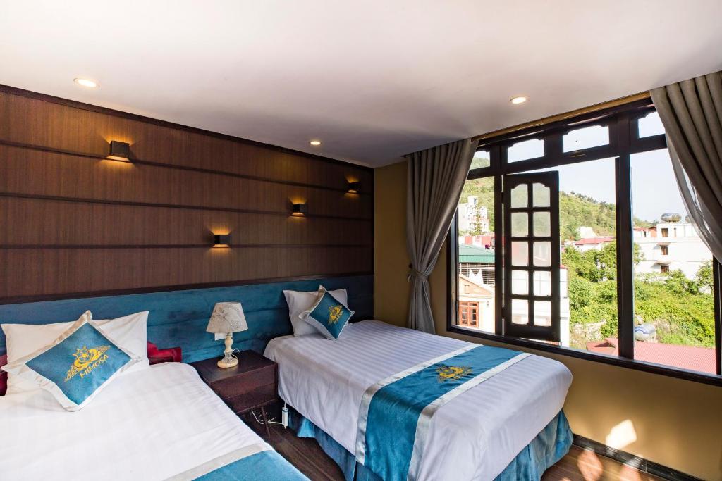 Двухместный (Двухместный номер с 2 отдельными кроватями и видом на горы) отеля Mimosa Hotel Sapa, Сапа
