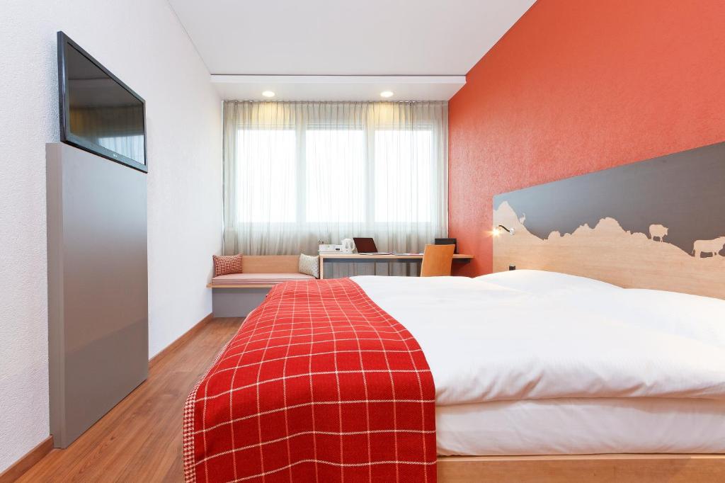 Двухместный (Двухместный номер с 1 кроватью) отеля SwissEver Zug Swiss Quality Hotel, Хам