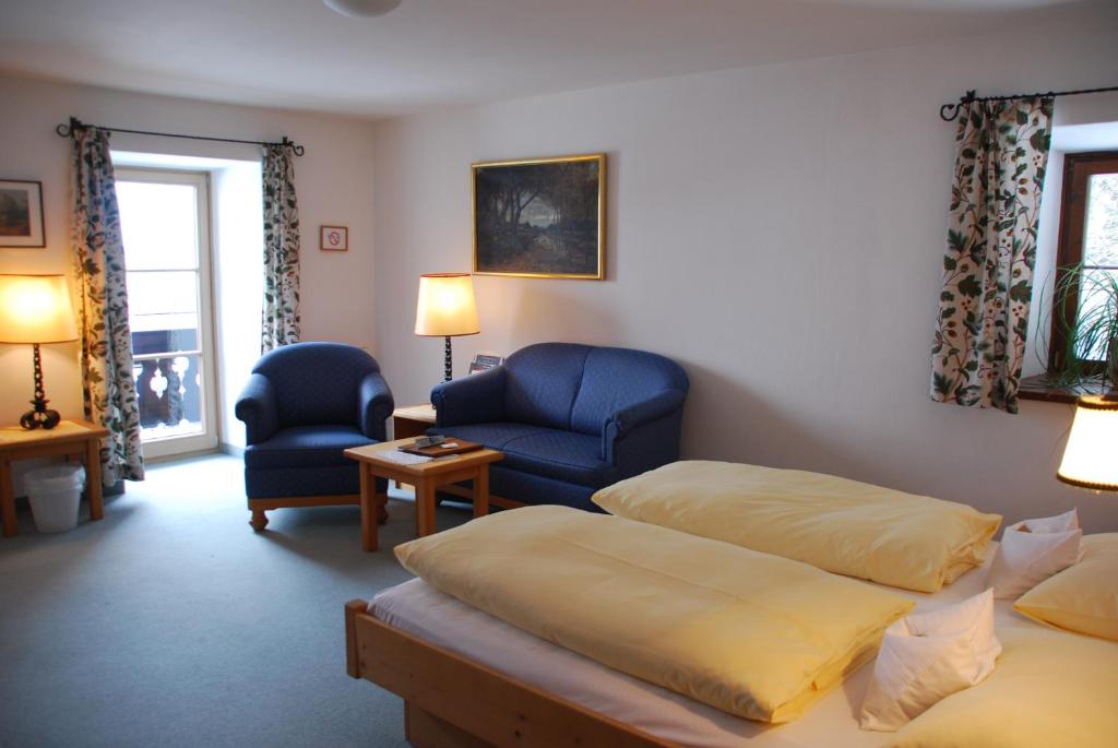 Двухместный (Специальное предложение - Двухместный номер с 1 кроватью и балконом) отеля Der Erlhof Restaurant & Landhotel, Целль-ам-Зе