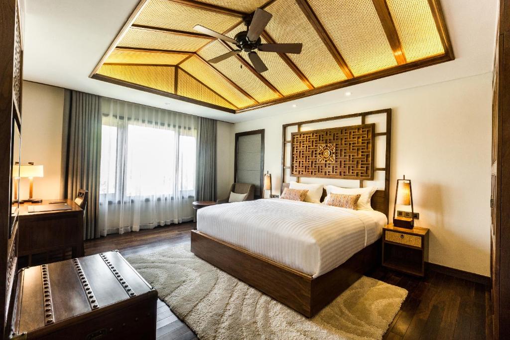 Вилла (Вилла с 2 спальнями и видом на лагуну) курортного отеля Duyen Ha Resort Cam Ranh, Камрань