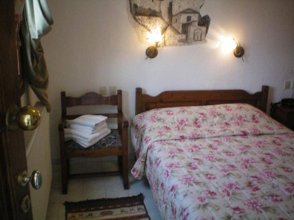 Двухместный (Небольшой двухместный номер с 1 кроватью - 2 этаж, с окном) гостевого дома Guesthouse Papachristou, Цагарада