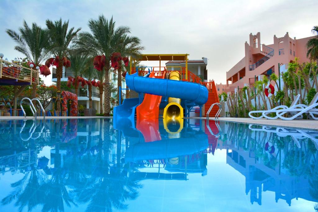 Курортный отель MinaMark Beach Resort, Хургада