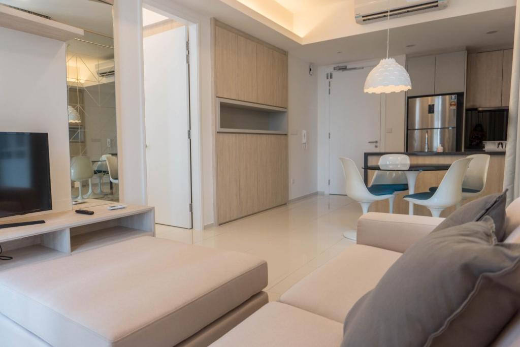 Сьюит (Представительский люкс с кроватью размера 