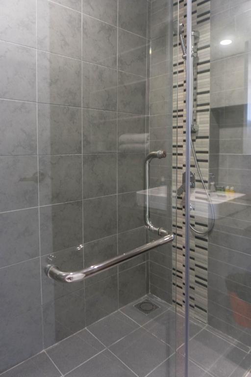 Сьюит (Представительский люкс с кроватью размера 