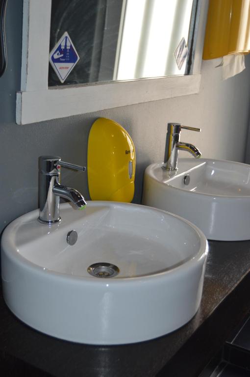 Двухместный (Двухместный номер с 1 кроватью или 2 отдельными кроватями, общая ванная комната), Wallis São Bento