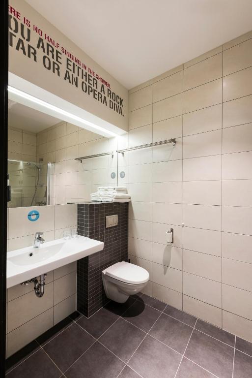 Двухместный (Стандартный двухместный номер с 1 кроватью), Comfort Hotel LT - Rock 'n' Roll Vilnius