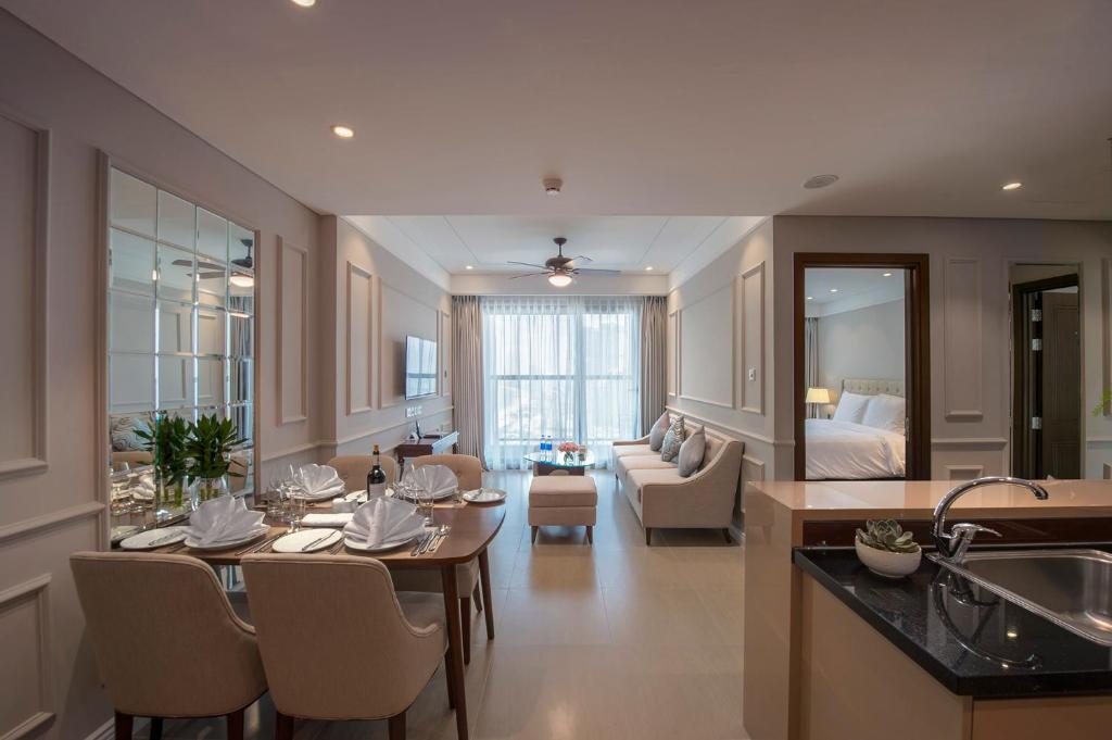 Апартаменты (Люкс Serenity с 2 спальнями, вид на город), Luxury Apartment Da Nang