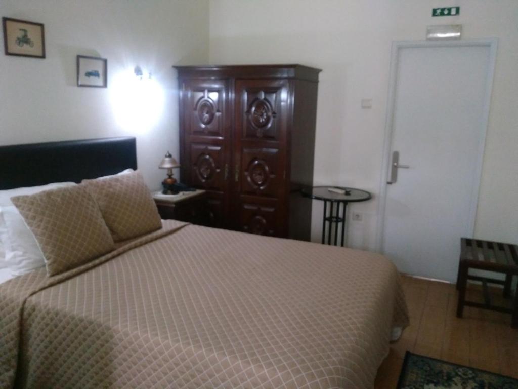 Двухместный (Двухместный номер с 1 кроватью, вид на сад) отеля Hotel Mira D'Aire, Порту