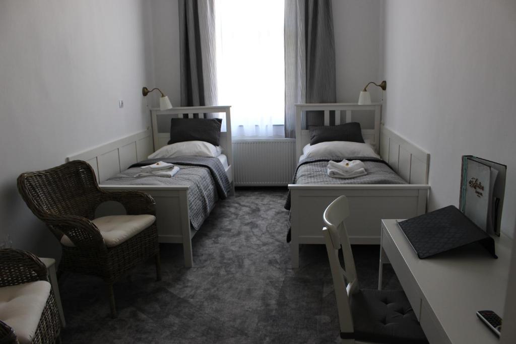 Двухместный (Стандартный двухместный номер с 2 отдельными кроватями) отеля Hotel Amadeus, Ческе-Будеёвице