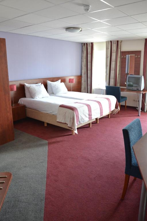 Двухместный (Роскошный двухместный номер с 1 кроватью) отеля Fletcher Hotel - Restaurant de Cooghen, Де-Коог