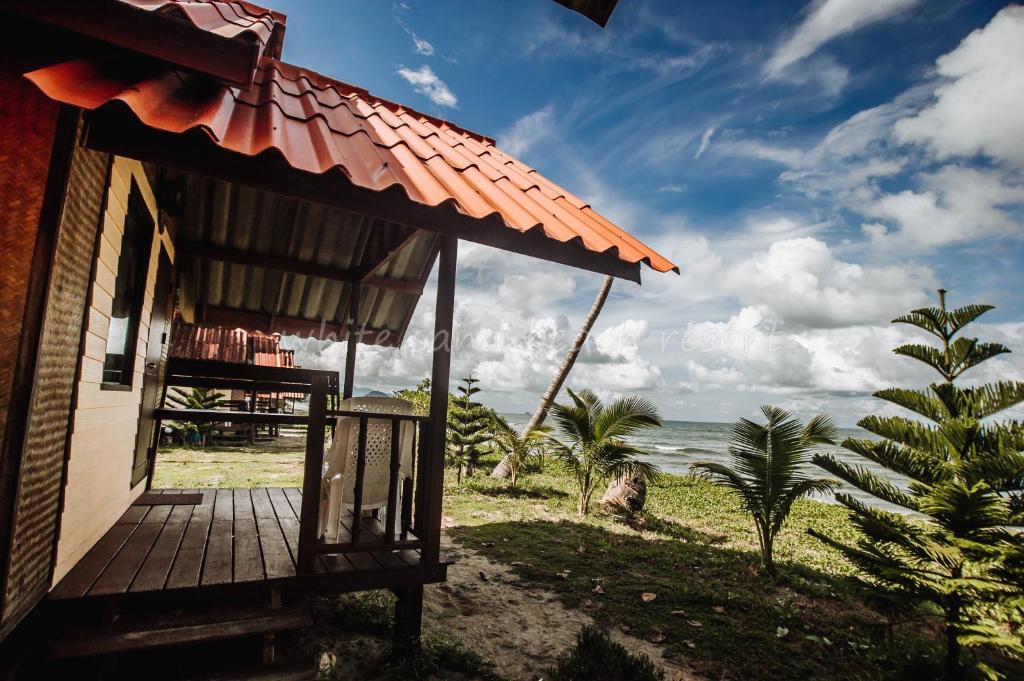 Номер (Бунгало - С видом на пляж), White Sand Beach Resort