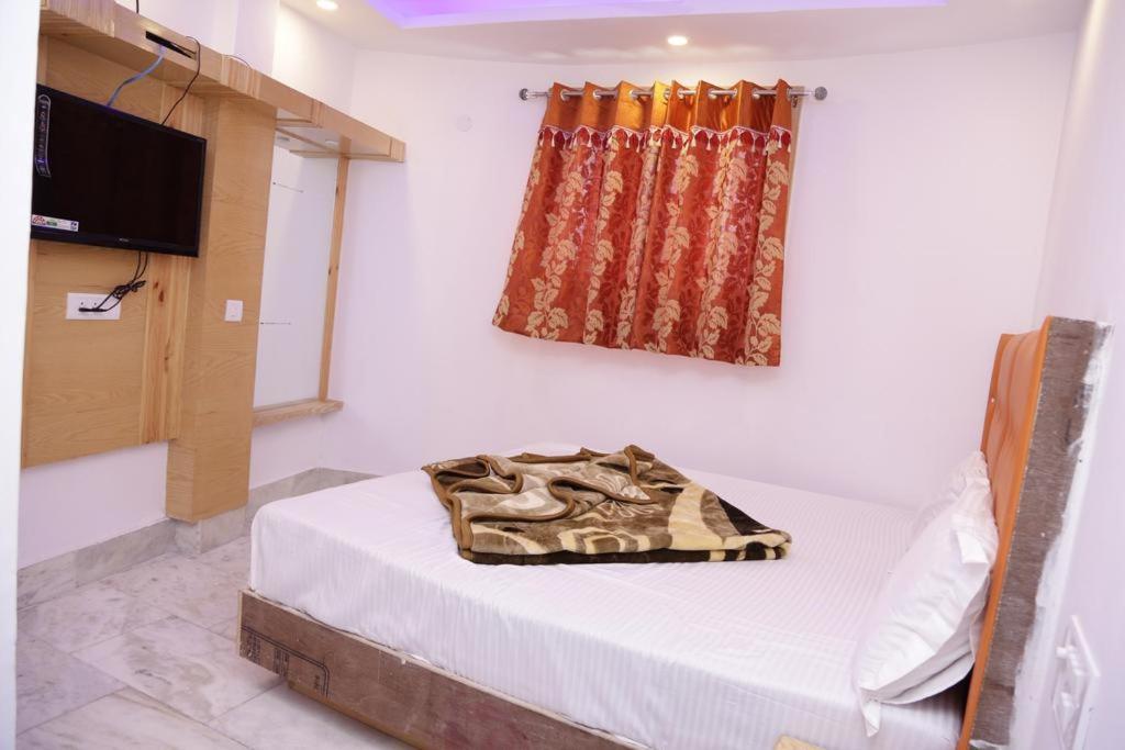 Двухместный (Бюджетный двухместный номер с 1 кроватью) хостела Kuldeep Friends Hostel, Нью-Дели