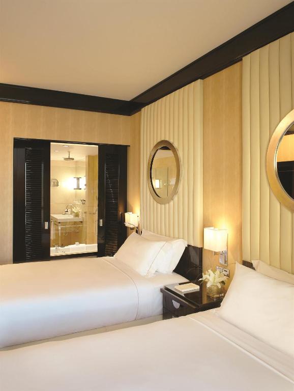 Двухместный (Двухместный номер Fairmont Gold с 1 кроватью - Для некурящих) отеля Fairmont Nile City, Каир
