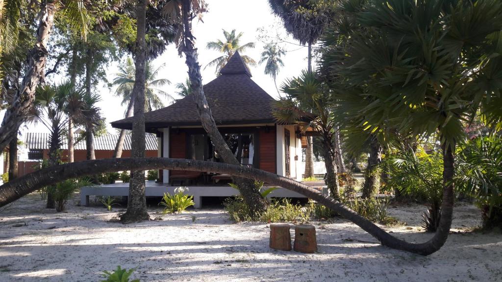 Вилла (Улучшенная вилла (вторая линия)), Koh Mook Sivalai Beach Resort