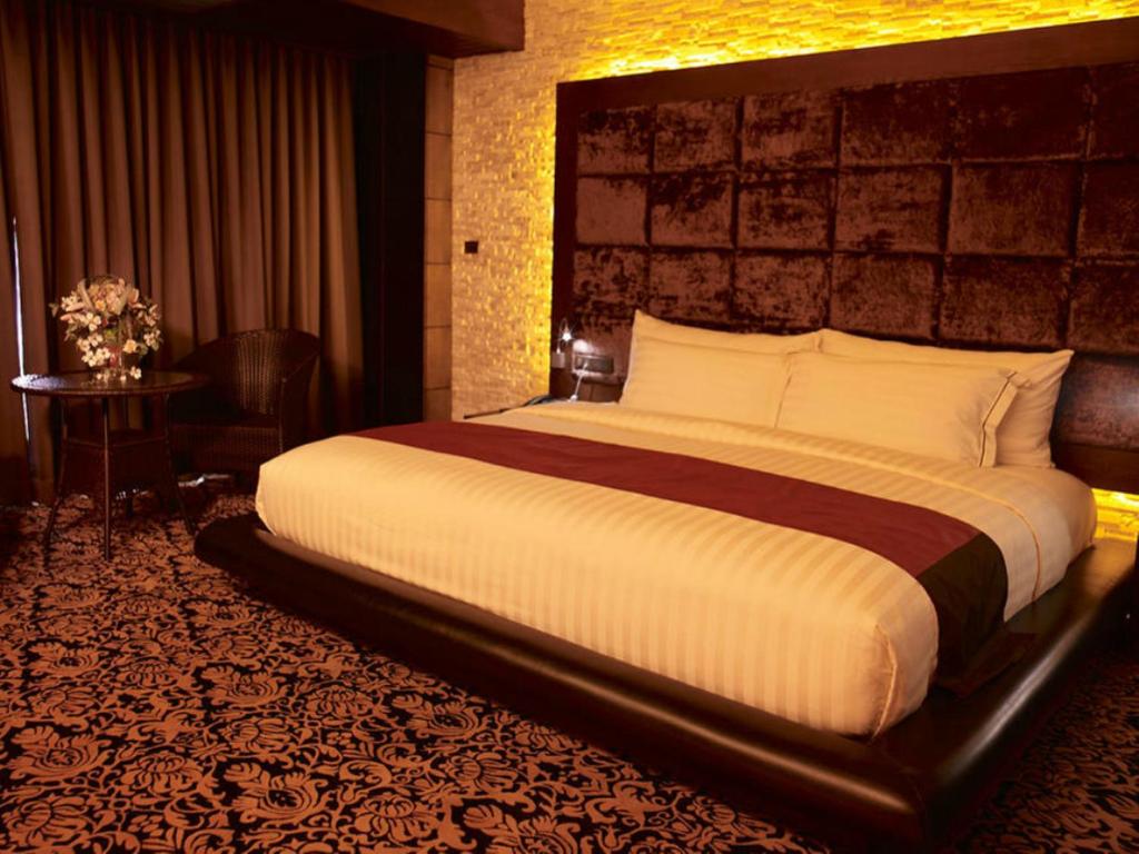 Двухместный (Двухместный номер Делюкс с 1 кроватью) отеля Maleewana Hotel & Resort, Нонтхабури