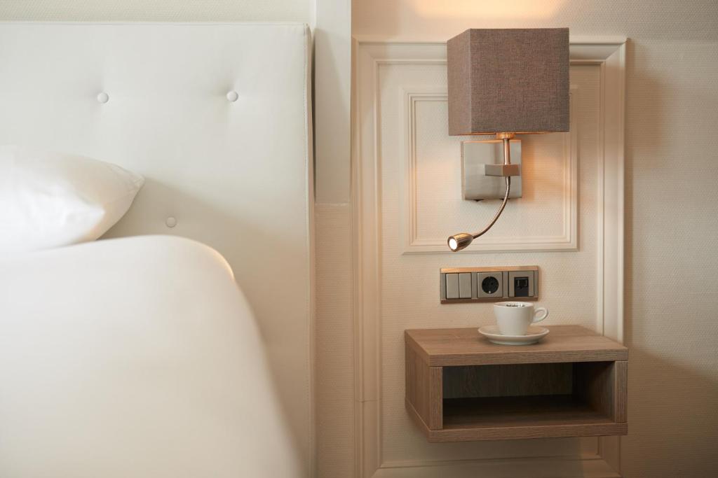 Двухместный (Двухместный номер Делюкс с 1 кроватью и гидромассажной ванной) отеля Hotel De Lindeboom, Ден-Бург