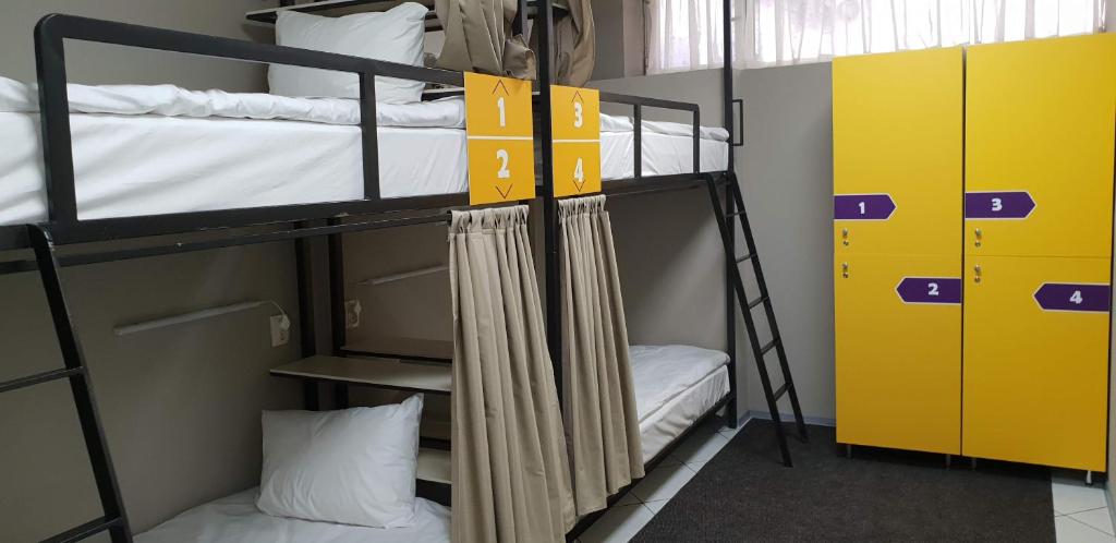 Номер (Кровать в общем номере для женщин с 4 кроватями) хостела Hostel City Center, Кишинев