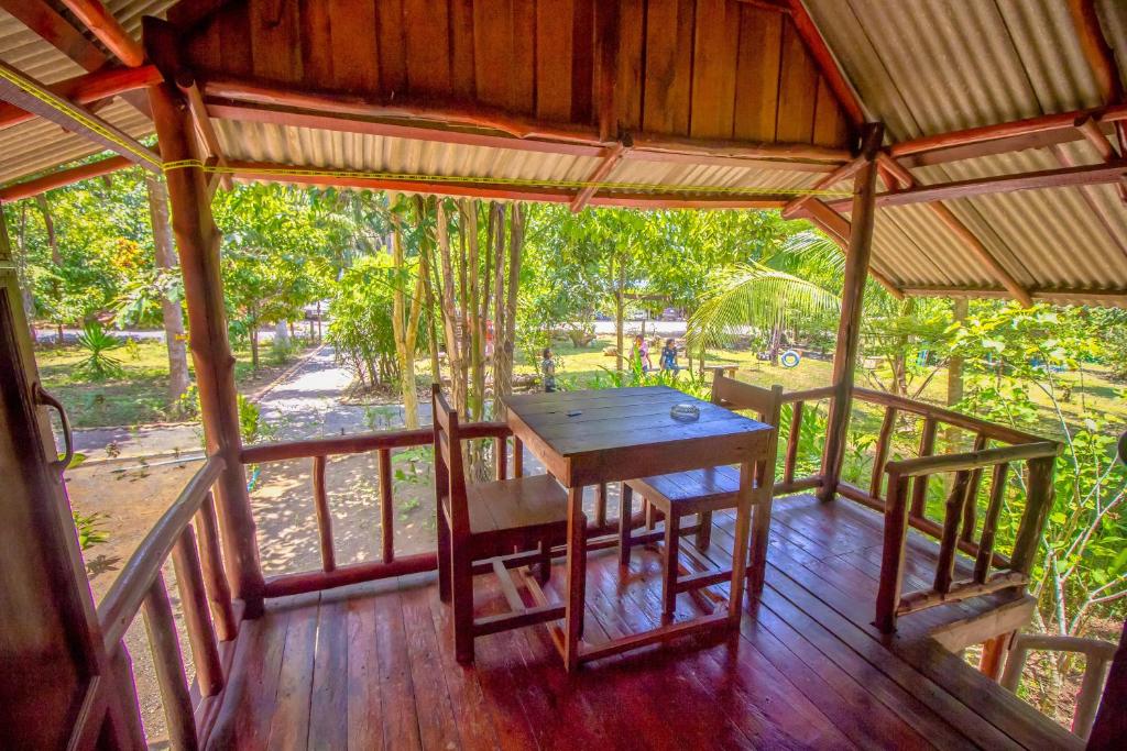 Номер (Стандартный коттедж), Khao Sok Palmview Resort