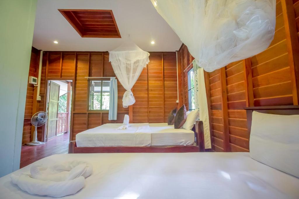 Номер (Коттедж В (для 3 взрослых)), Khao Sok Palmview Resort