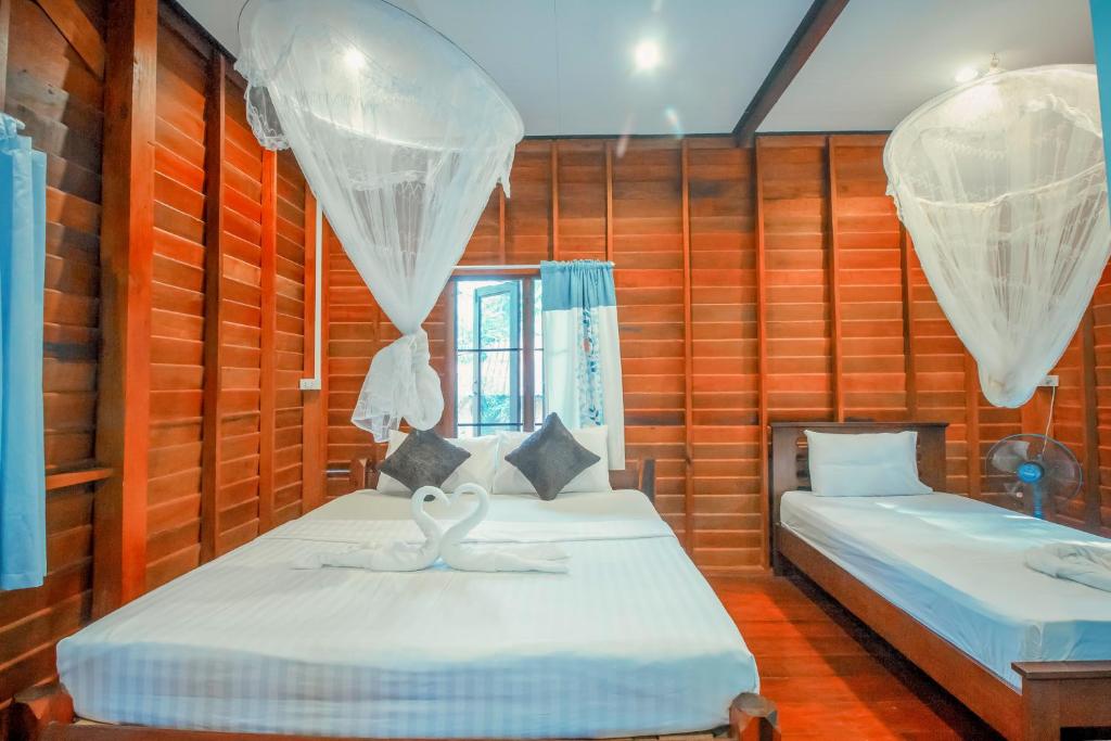 Номер (Коттедж В (для 3 взрослых)), Khao Sok Palmview Resort