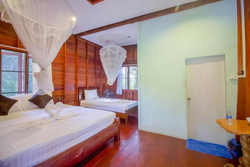 Номер (Коттедж В (для 3 взрослых)), Khao Sok Palmview Resort