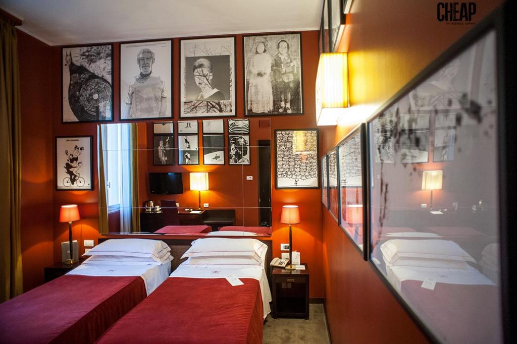 Двухместный (Двухместный номер с 2 отдельными кроватями) отеля Hotel Al Cappello Rosso, Болонья