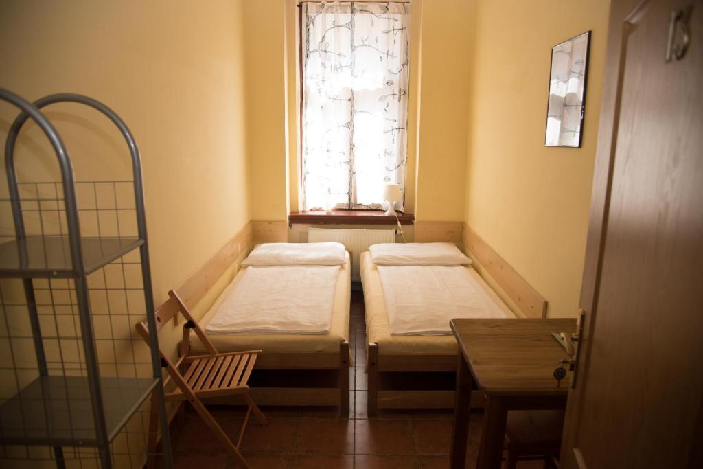 Двухместный (Двухместный номер с 1 кроватью или 2 отдельными кроватями, общая ванная комната) гостевого дома Pension 15, Прага