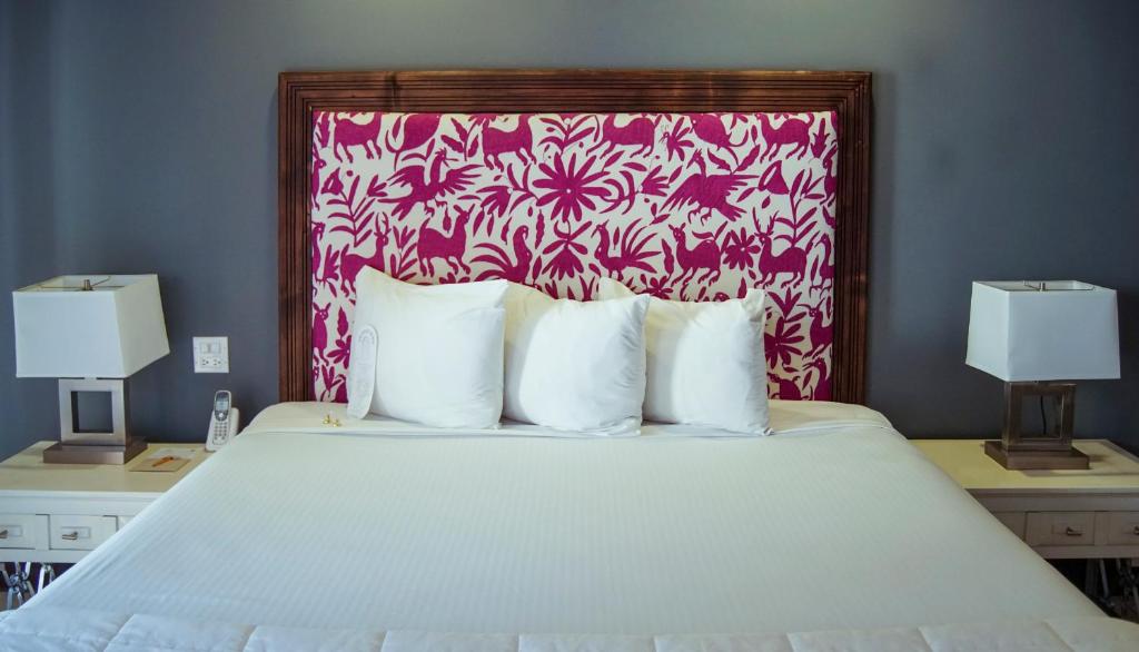 Двухместный (Номер с кроватью размера «king-size») отеля Hotel Posada El Rey Sol., Энсенада