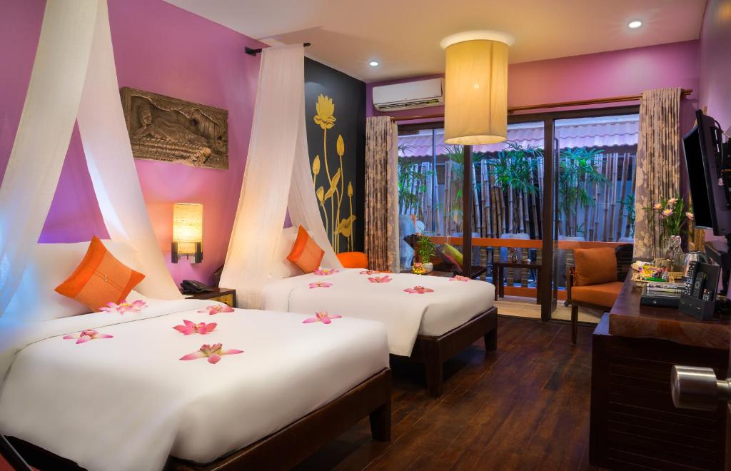 Двухместный (Улучшенный двухместный номер с 2 отдельными кроватями) отеля Golden Temple Hotel, Сием Рип