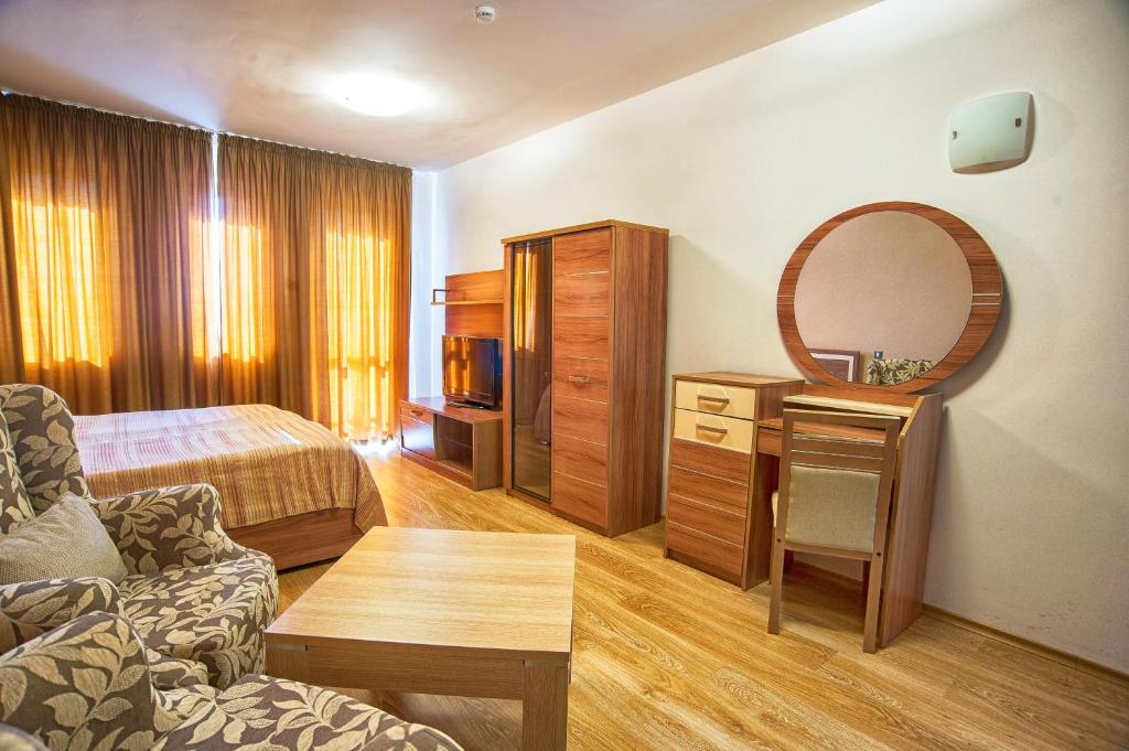 Двухместный (Двухместный номер «Комфорт» с 1 кроватью и ванной) отеля C Comfort Hotel & Wellness, Хисаря