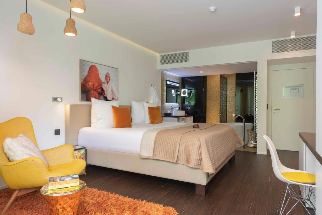 Двухместный (Номер с кроватью размера «king-size») отеля Lithium Bed, Zen & Breakfast, Мехелен