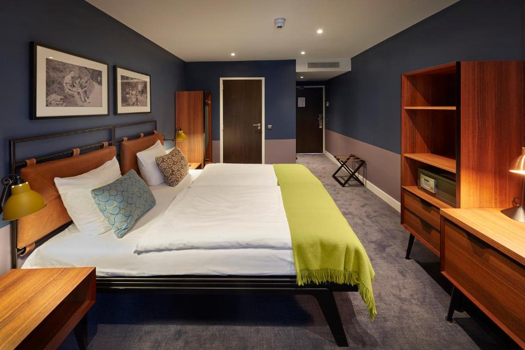 Двухместный (Классический двухместный номер с 1 кроватью или 2 отдельными кроватями) отеля Hotel Lion D'Or, Гарлем