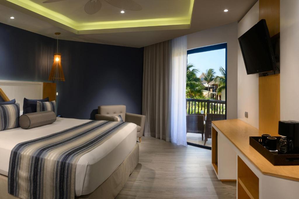 Двухместный (Номер Делюкс «Премиум») курортного отеля Catalonia Riviera Maya Resort & Spa - Все включено, Пуэрто-Авентурас