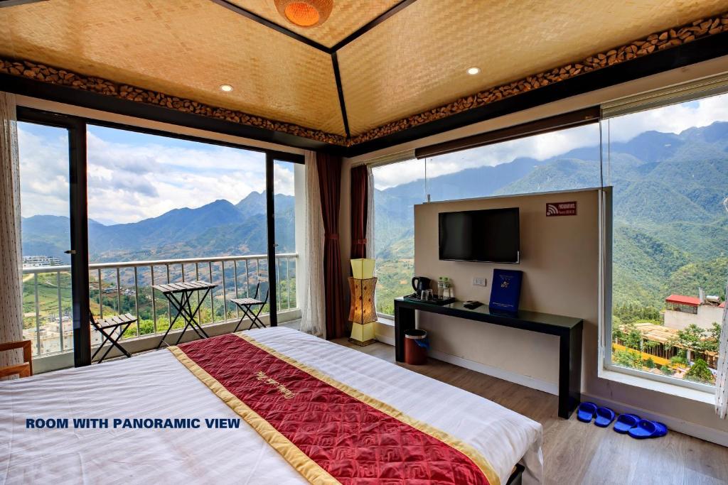 Двухместный (Двухместный номер Делюкс с 1 кроватью, панорамный вид) отеля Phuong Nam Hotel with mountain view, Сапа