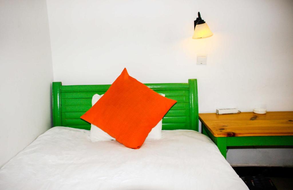 Двухместный (Двухместный номер с 2 отдельными кроватями и душем) отеля Dali Lao Shay Youth Hostel, Дали