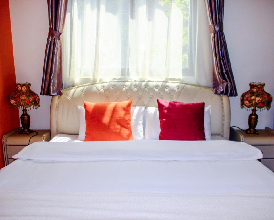 Двухместный (Номер Делюкс с кроватью размера «queen-size») отеля Dali Lao Shay Youth Hostel, Дали