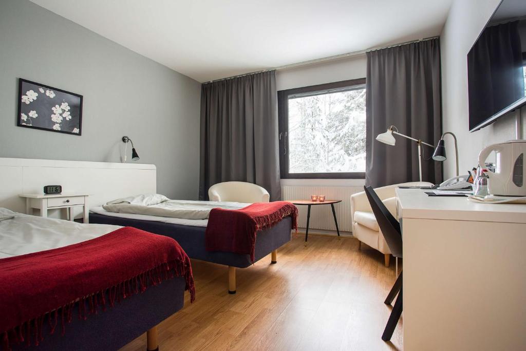 Двухместный (Двухместный номер с 2 отдельными кроватями) отеля Best Western Hotell SoderH, Худиксвалль