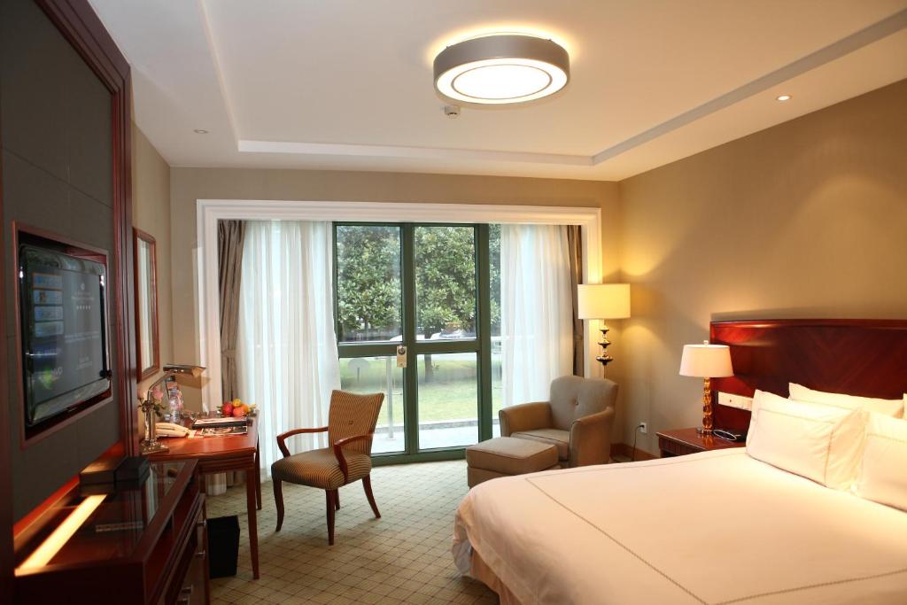 Двухместный (Стандартный двухместный номер с 1 кроватью) отеля Hong Qiao State Guest Hotel, Шанхай