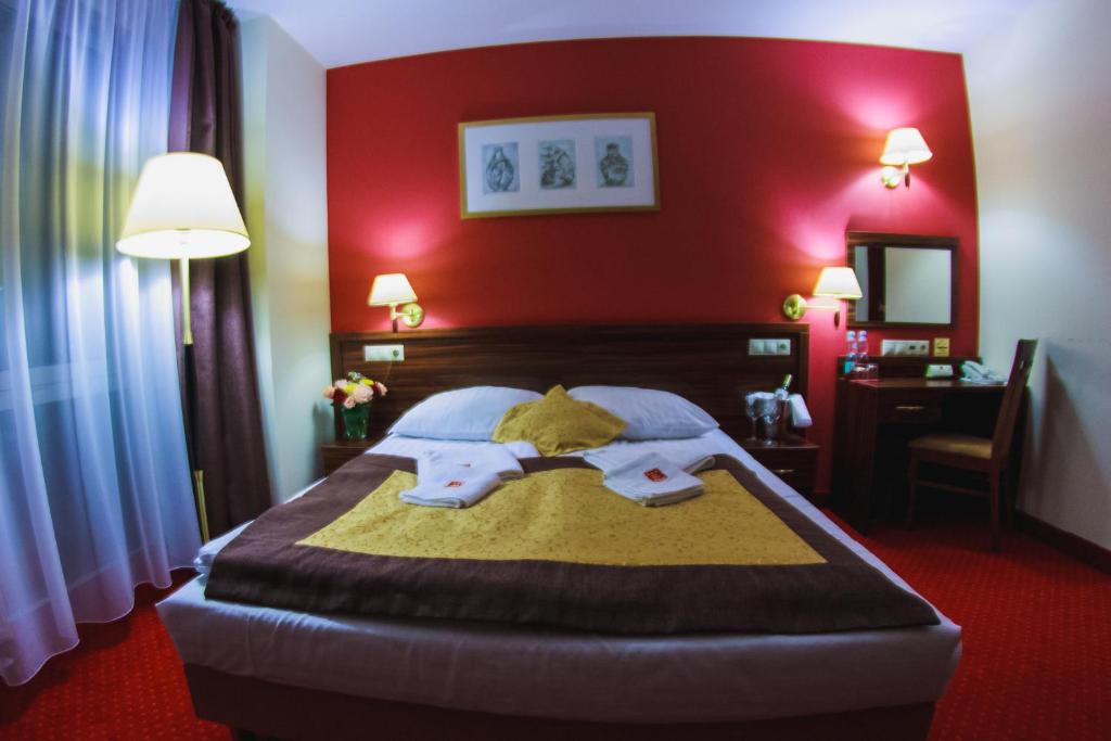 Двухместный (Двухместный номер Делюкс с 1 кроватью или 2 отдельными кроватями) отеля Hotel Pikul, Пулавы