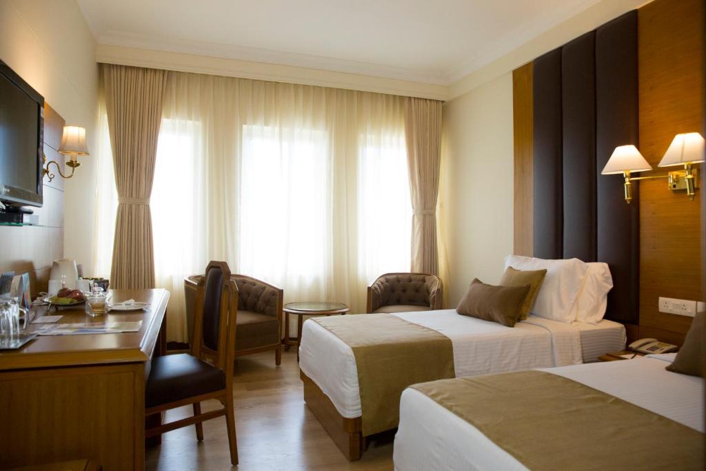 Двухместный (Premier Double or Twin Room - 20% discount on F&B), The Peerless Inn