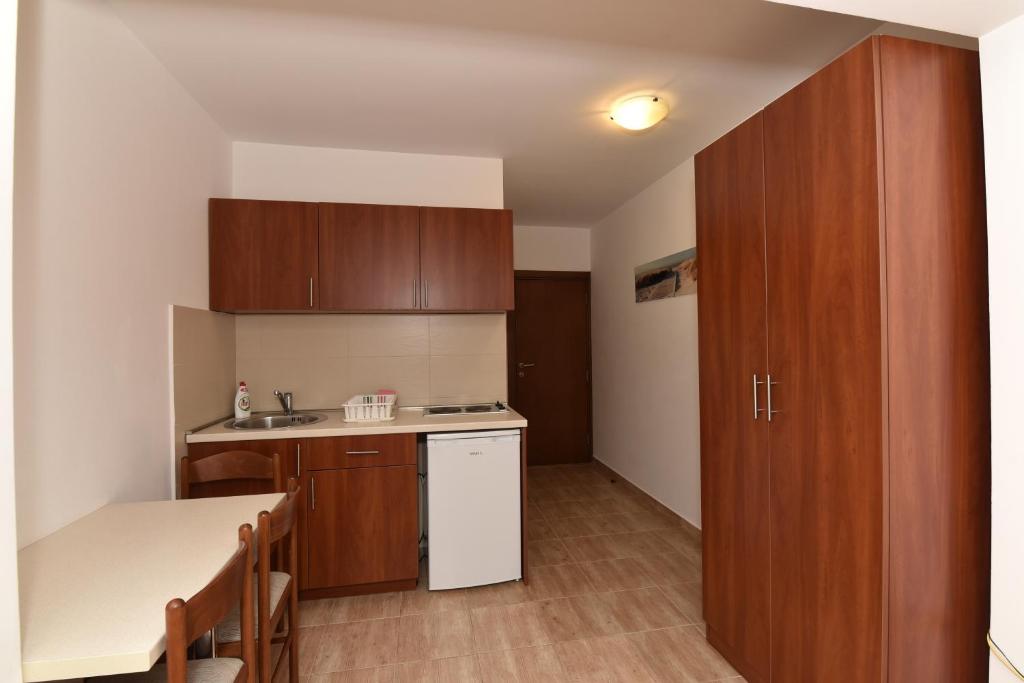 Студио (Стандартные апартаменты-студио с балконом), Studio Apartments 6 Palmi