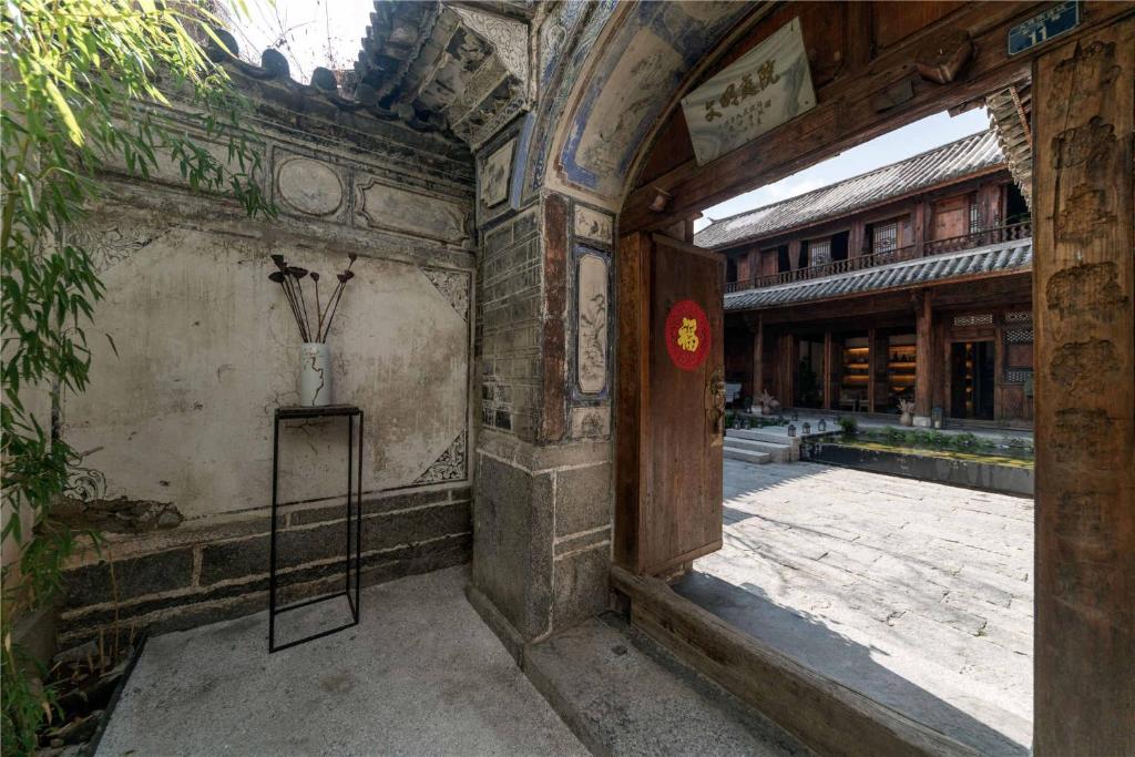 Вилла (Улучшенная вилла), Dali Old Courtyard-Style Boutique Hotel