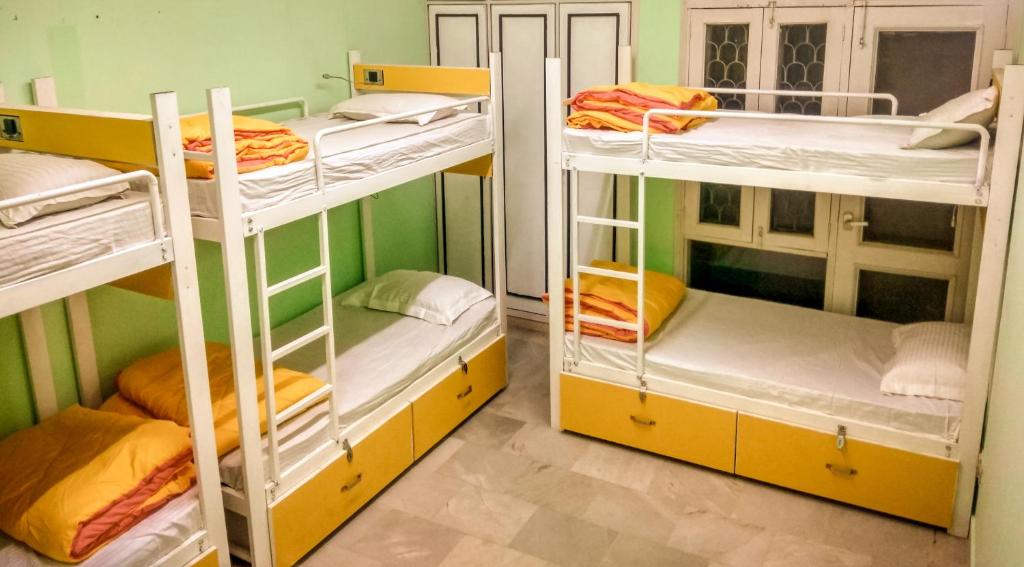 Номер (Кровать в общем 6-местном номере для мужчин и женщин), The Desire Hostel