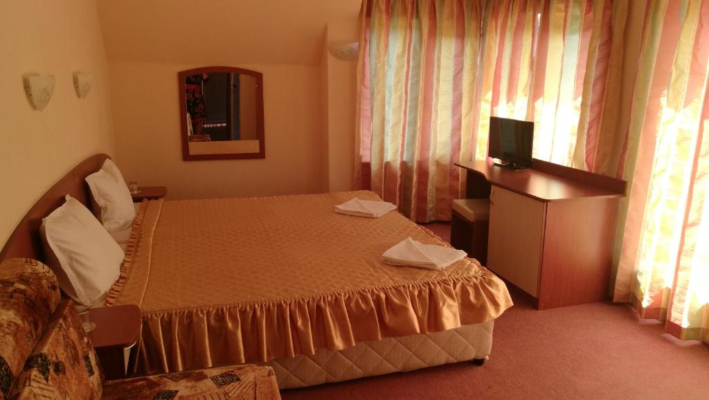 Двухместный (Номер Твин или Двухместный номер с дополнительной кроватью) отеля Hotel Mimosa, Царево (Южный регион)